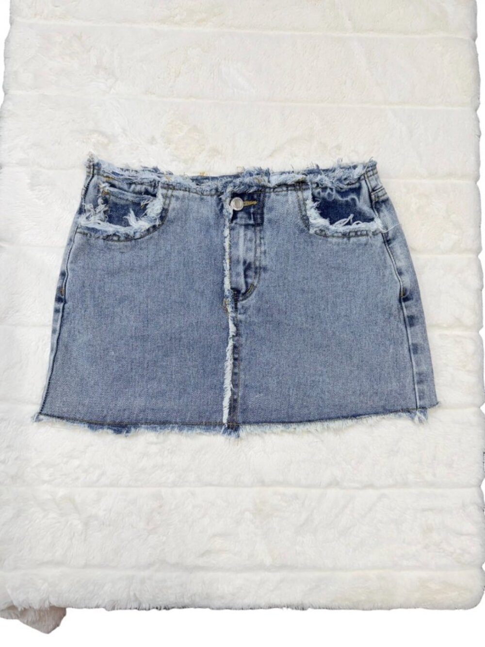 PrettyLittleThing Frayed Vintage Wash Denim Mini Skirt Womens 2 XS